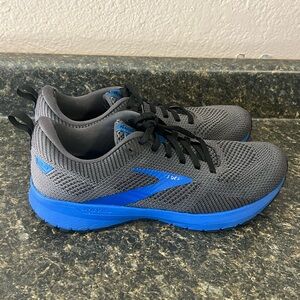 Brooks Men's Athletic Shoes in Gray and Blue